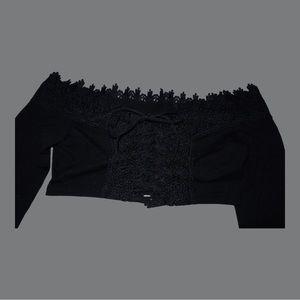 SHEIN SXY Lace Up Guipure Lace
Off The Shoulder Crop Tee